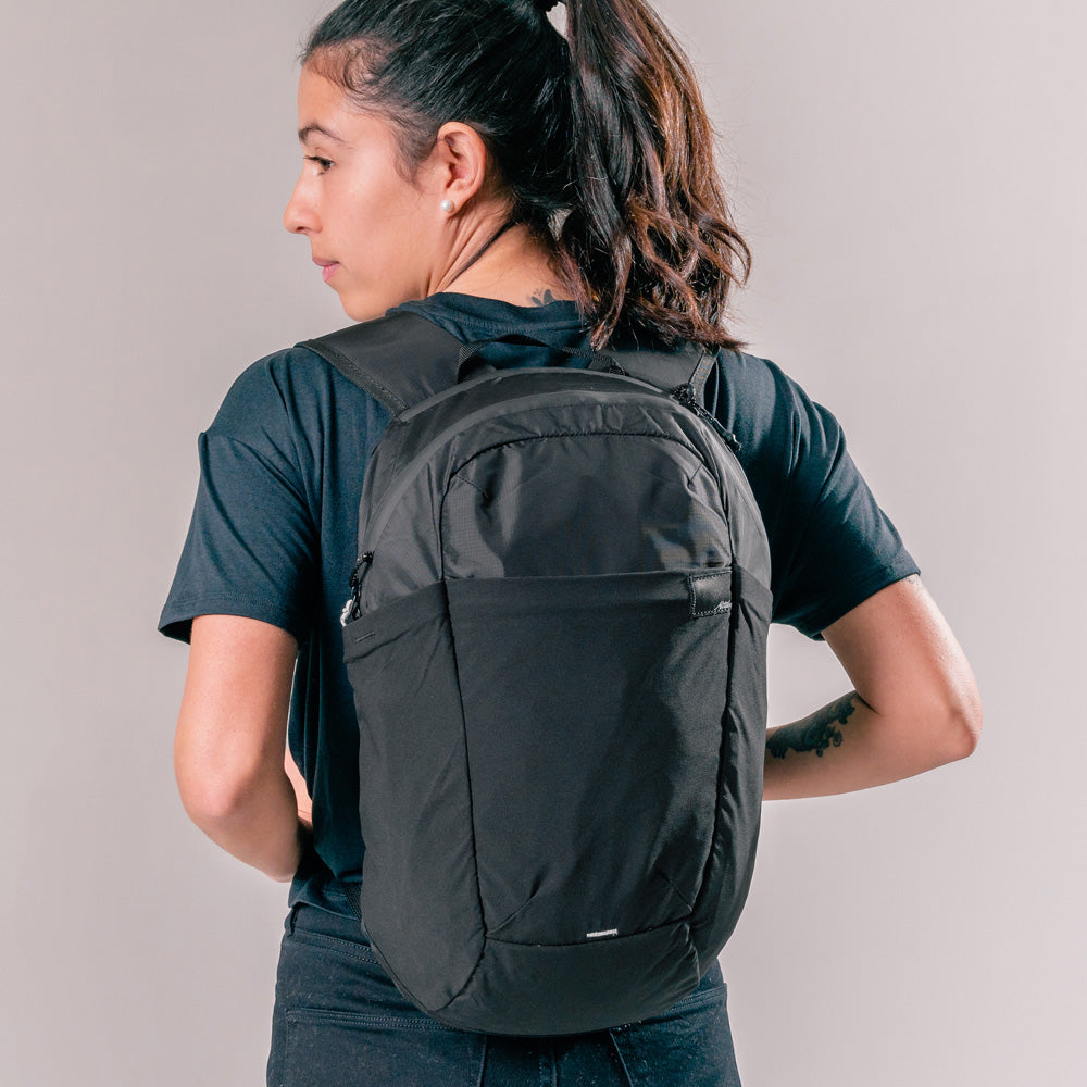 21Matador_ReFractionSeries_Studio_Backpack_68.jpg