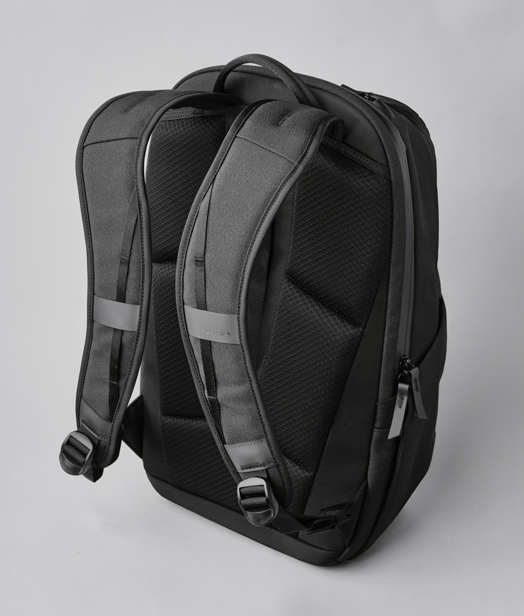 ELEMENTSBACKPACKPROAXOFLUX600DBLACK15.jpg
