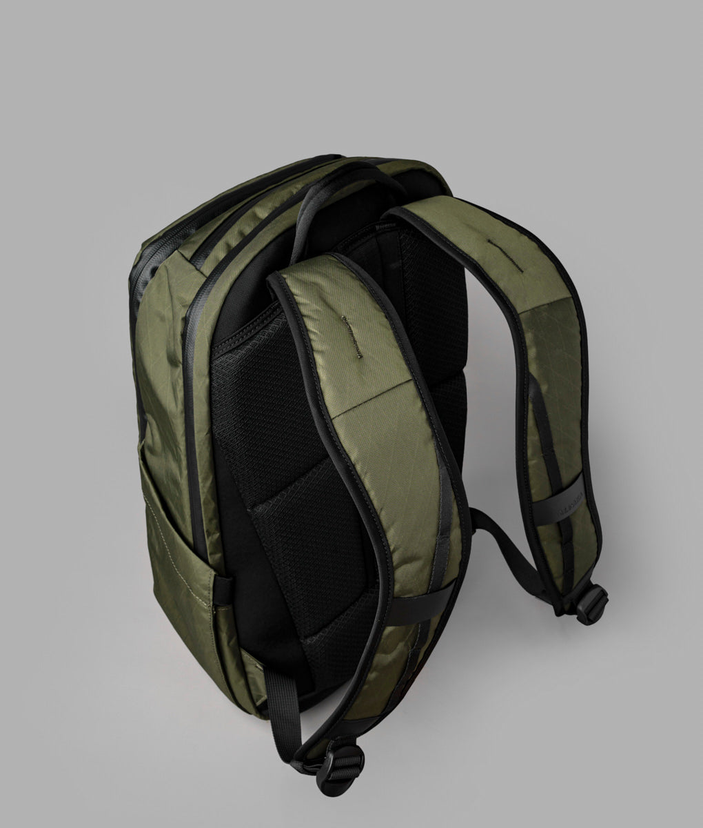 ELEMENTS_BACKPACK_PRO_VX42_GREEN_2.jpg