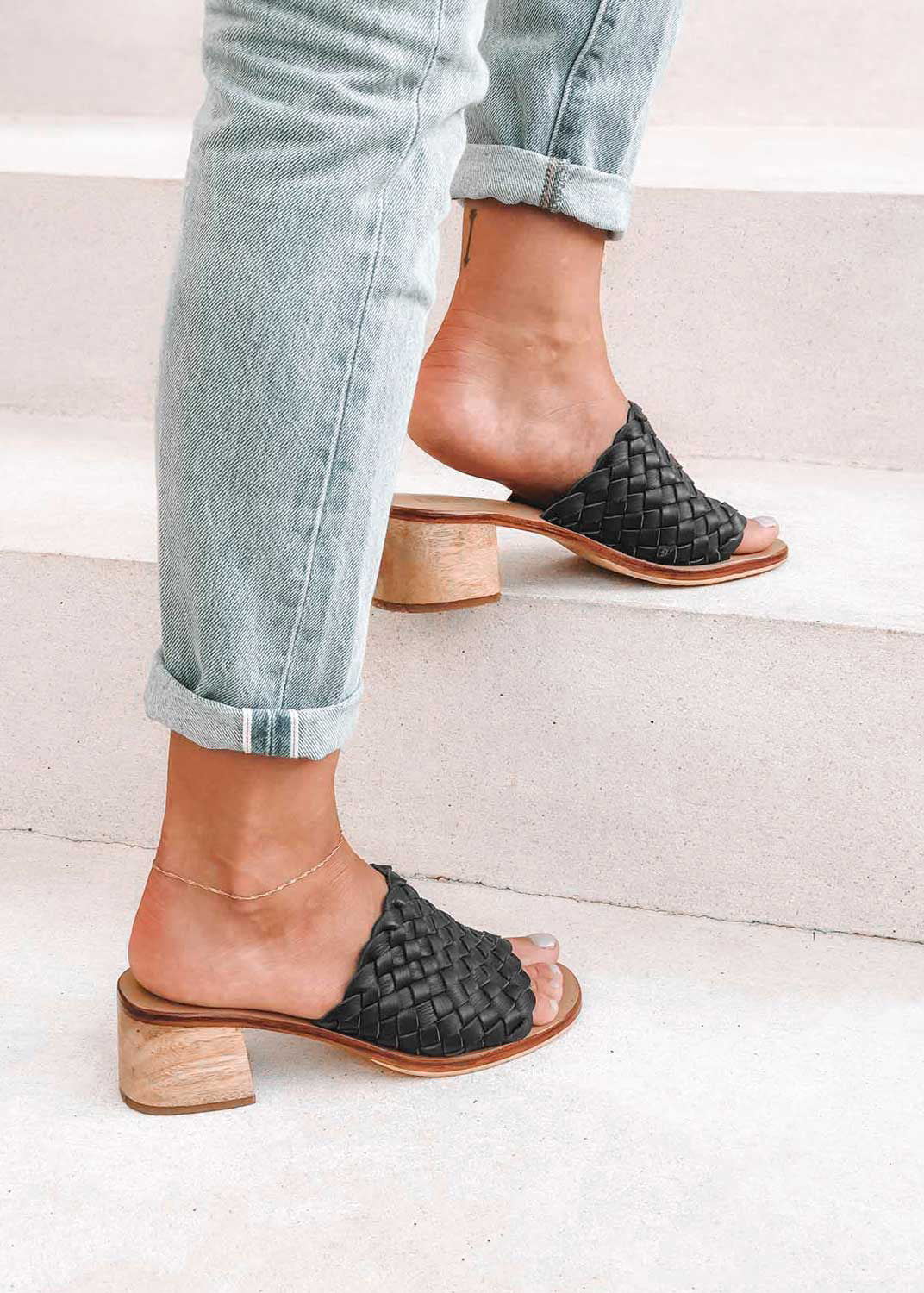 SAN-woven-mules-Black-2_babe3bf2-3b64-44bf-88e3-2fd74891d72f.jpg